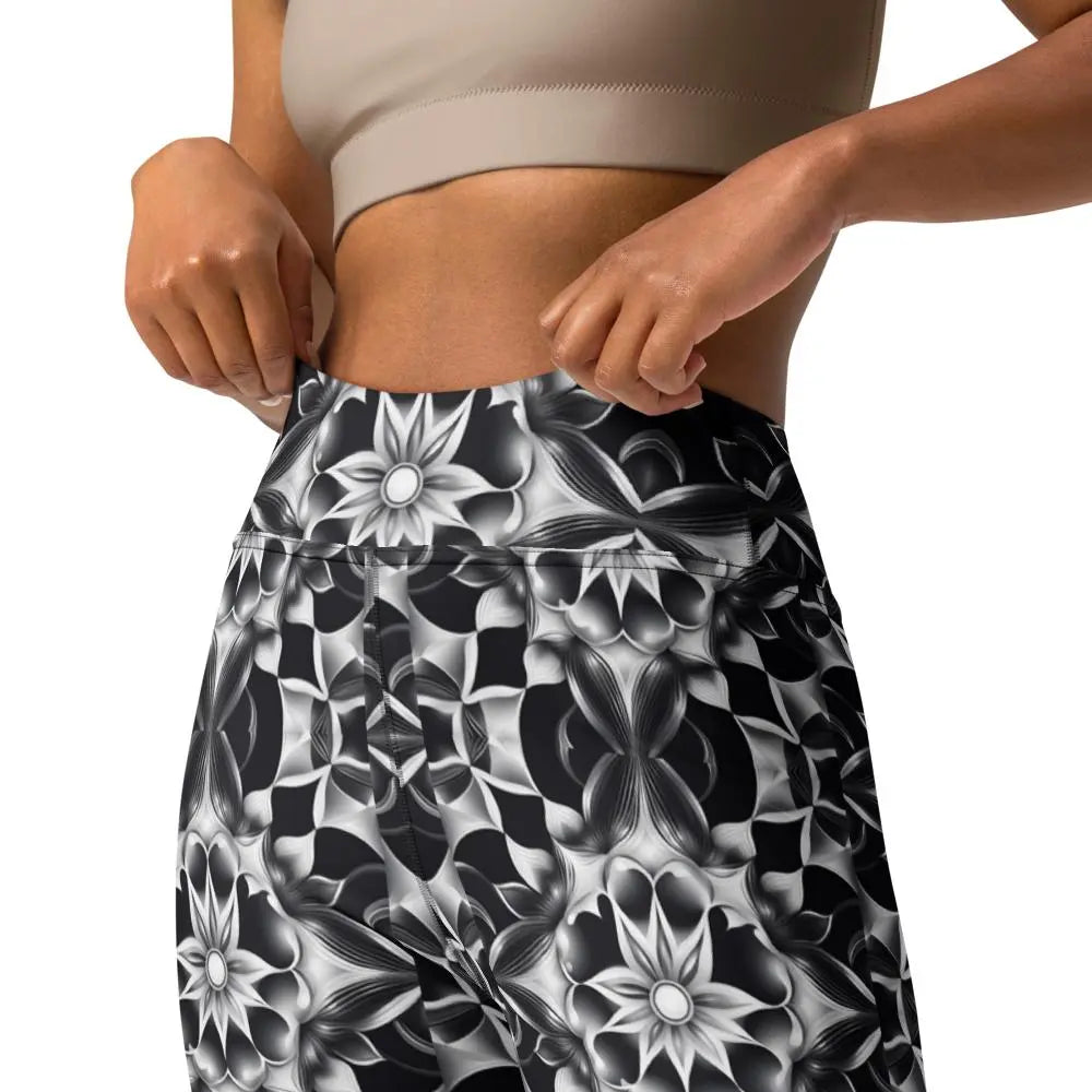 Yoga Leggings Black and white kaleidoscope pattern  Pawsome zkcreartive leggings  