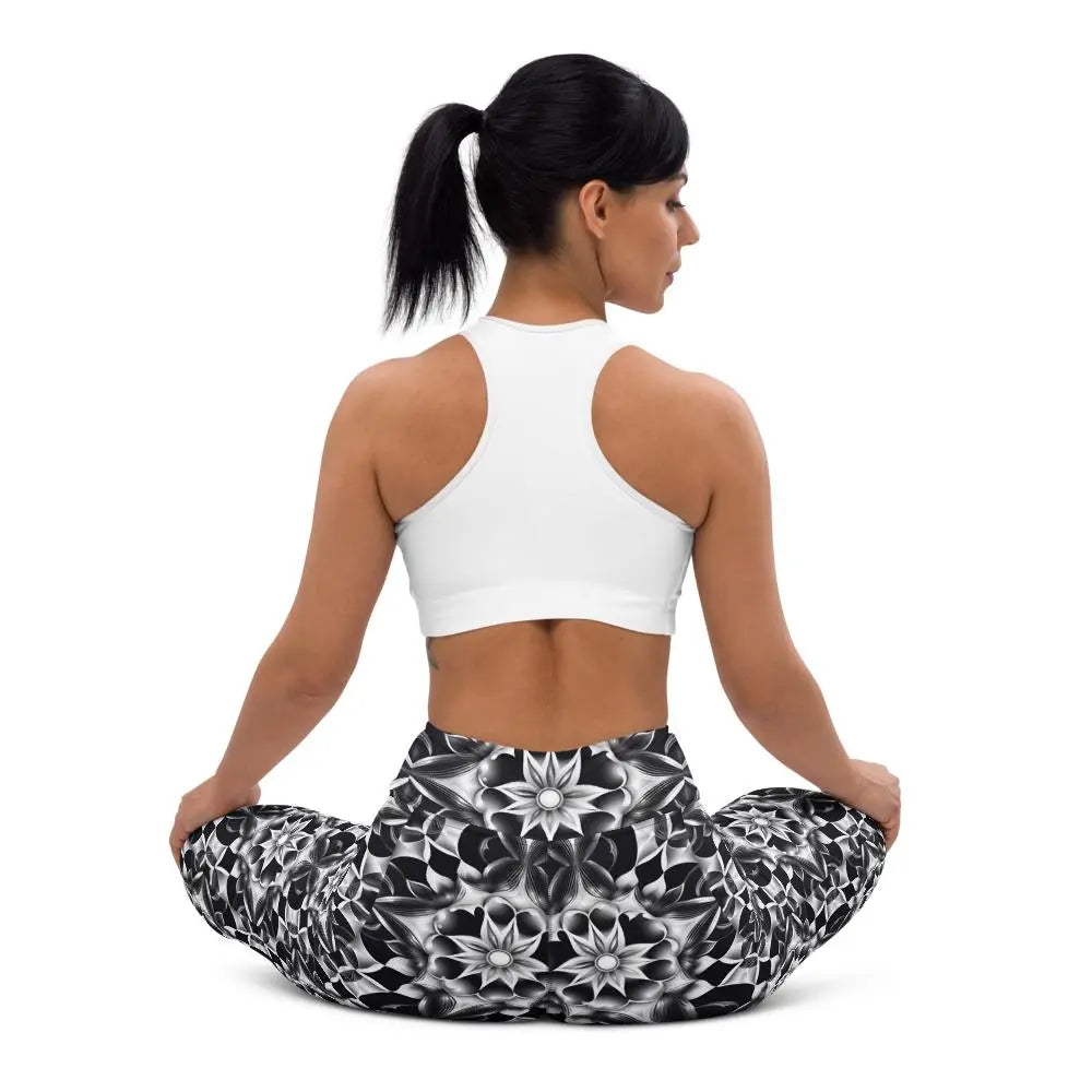 Yoga Leggings Black and white kaleidoscope pattern  Pawsome zkcreartive leggings  